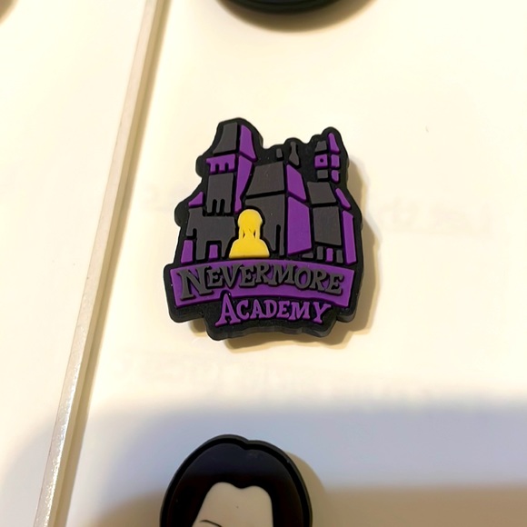 Crocs accessories charms - Picture 6 of 9